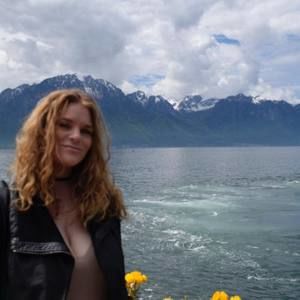 Meet your Posher, Lorraine